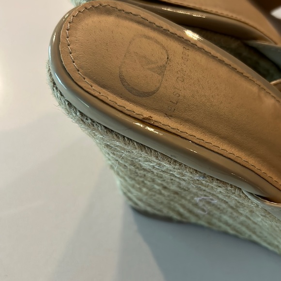 Kelsi Dagger 4 inch heels, slip on, size 8.5 - Picture 4 of 7